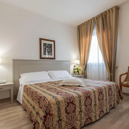 Michelangelo ホテル サッスオーロ