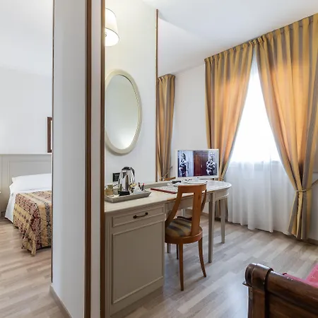 ホテル Michelangelo サッスオーロ