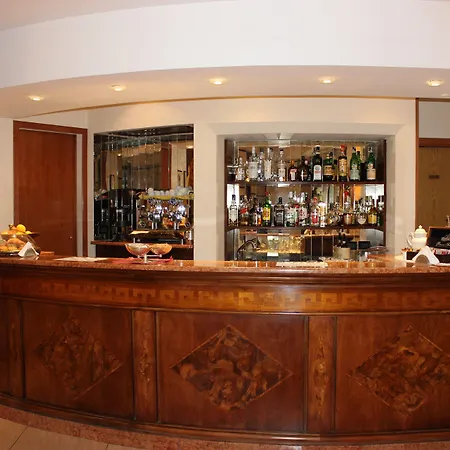 Michelangelo サッスオーロ