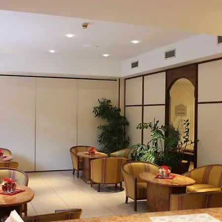 Michelangelo ホテル サッスオーロ