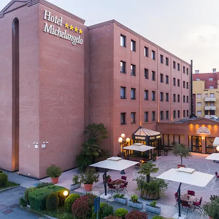 Michelangelo 4*