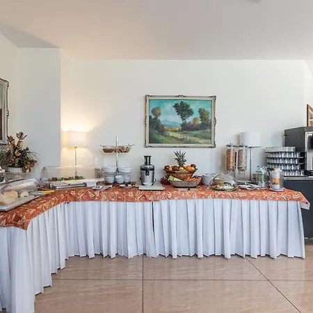 Michelangelo Hotel