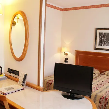 Michelangelo ホテル サッスオーロ