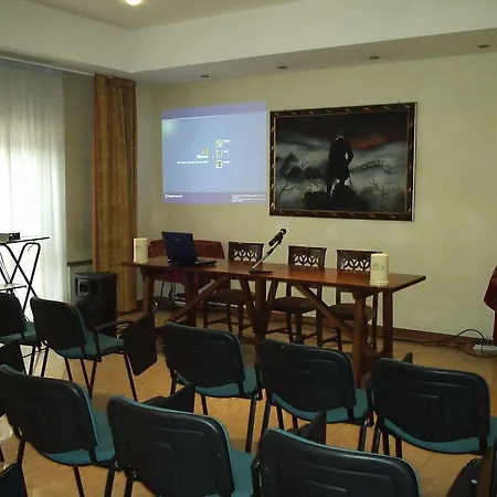 ホテル Michelangelo サッスオーロ