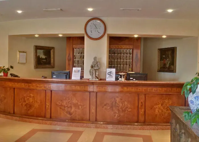 Michelangelo Hotel 4*